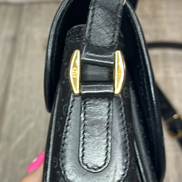 Vintage Gucci Micro GG Crossbody - Picture 4 of 13